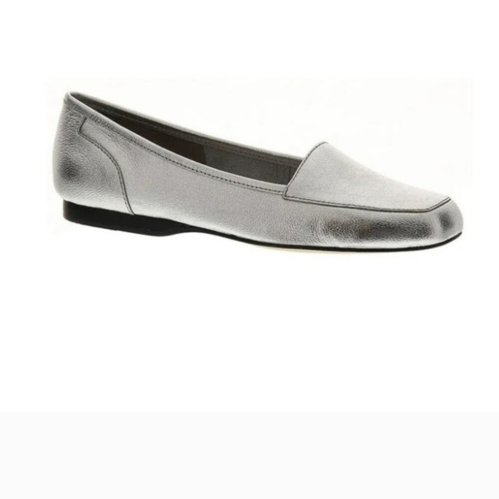 Array 9 N 9n Womens Freedom Silver Leather Square Toe Slip On Loafers Shoes NWB